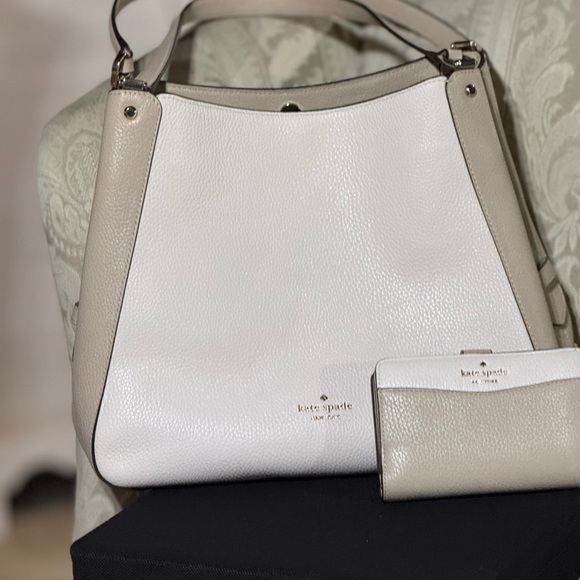 kate spade Handbags - Kate Spade Leila Medium Triple Compartment Shoulder Bag & Wallet Set